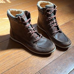 Sperry top sider Bayside Bootie brown leather boat shoes - size 8.5